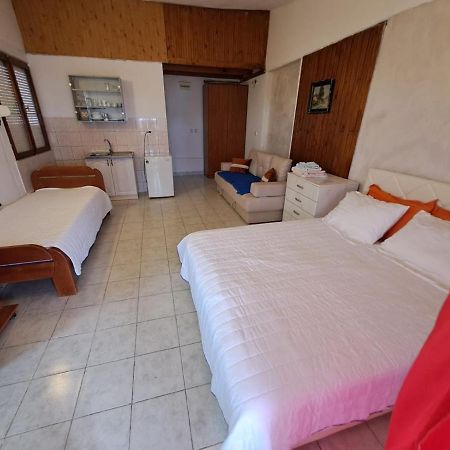 Apartmani Gordana بار المظهر الخارجي الصورة