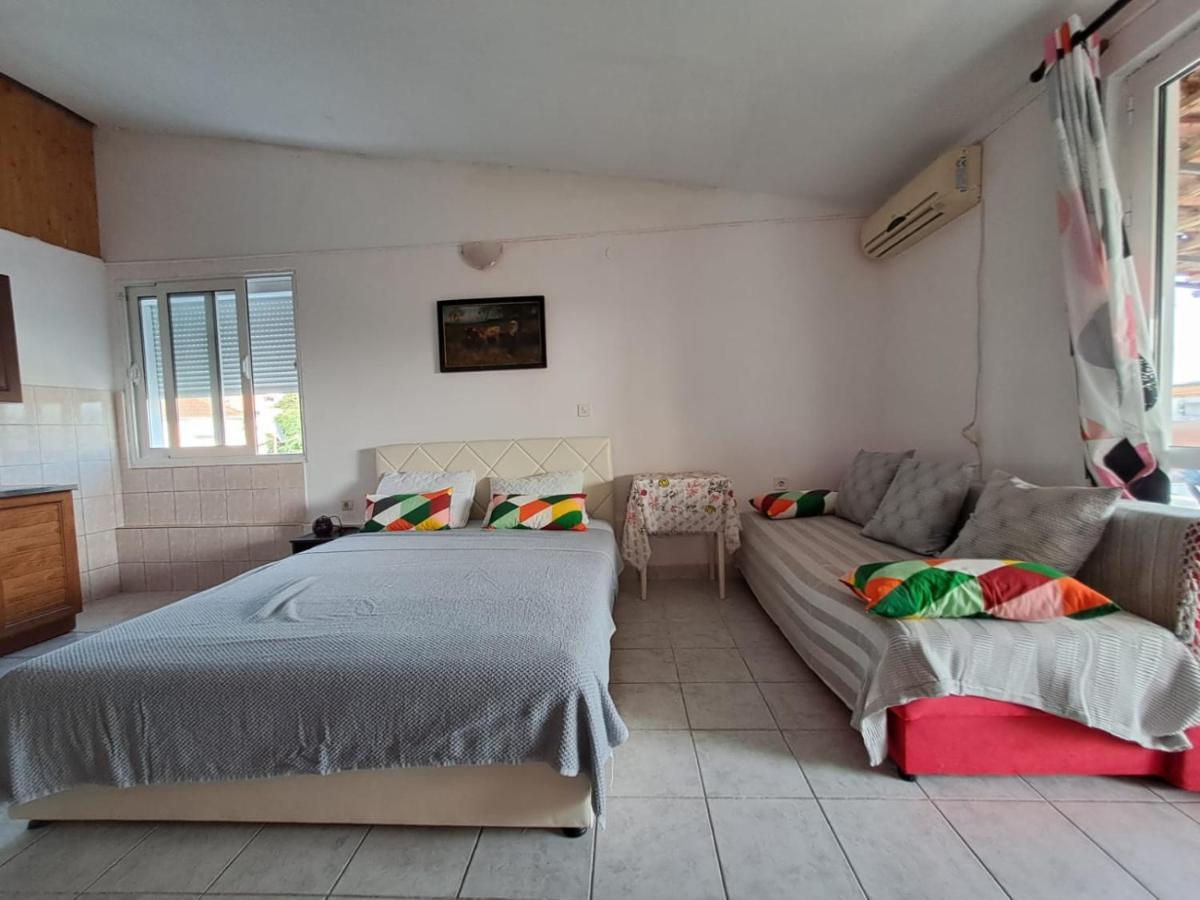 Apartmani Gordana بار المظهر الخارجي الصورة