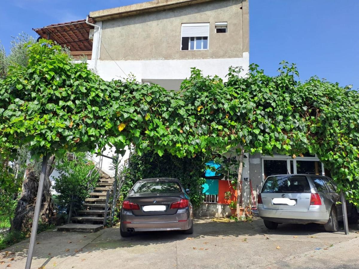 Apartmani Gordana بار المظهر الخارجي الصورة
